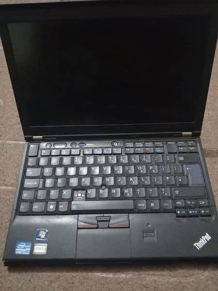 Lenovo Thinkpad X202, i5 2nd Generation 2