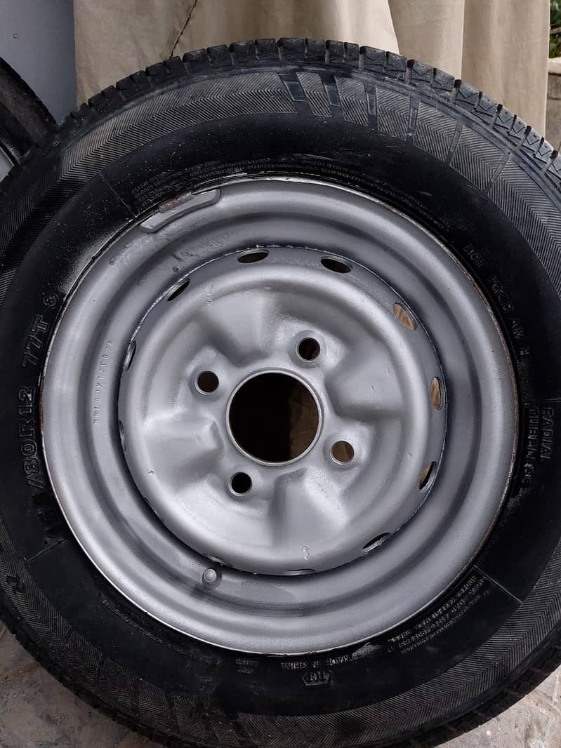 4 stubney 12'' inches rim size with 114 PCD size x 4 bolts 5