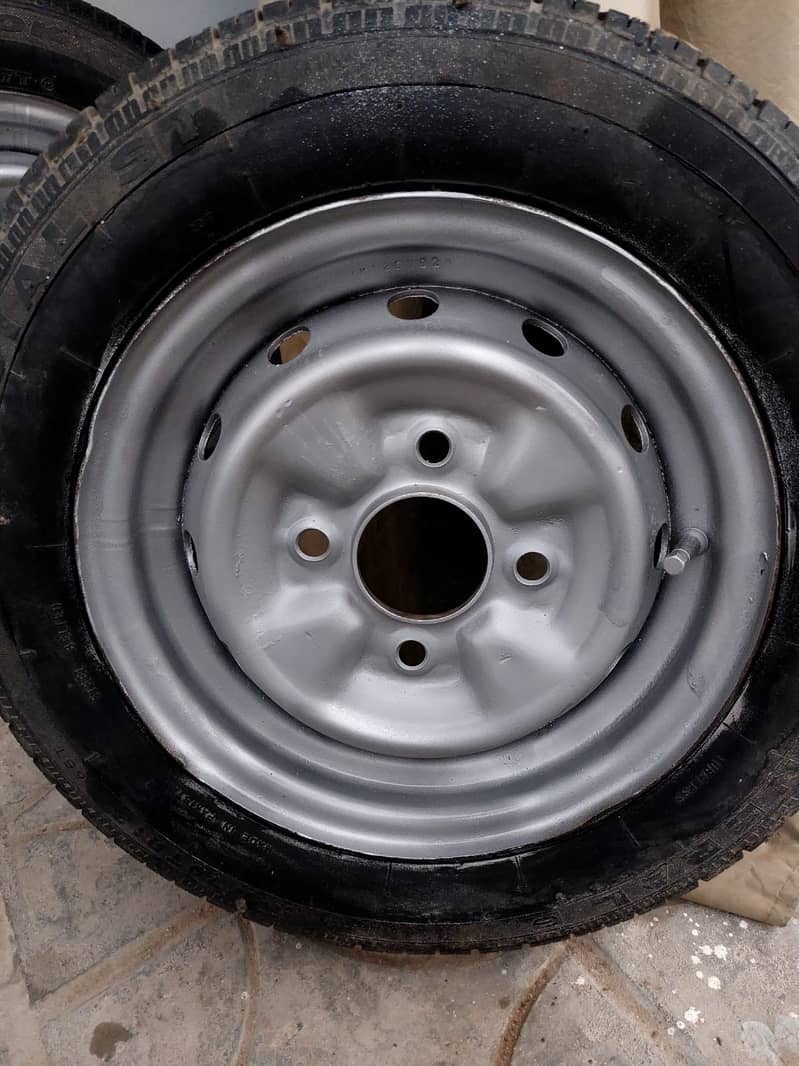 4 stubney 12'' inches rim size with 114 PCD size x 4 bolts 10