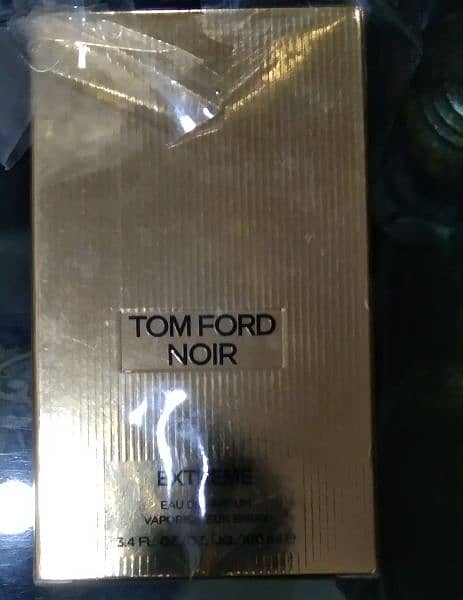 TOM FORD 1