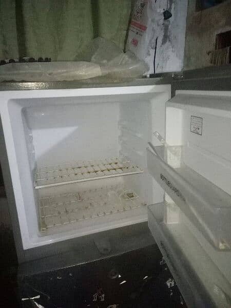 95 condition urgent sale Haier freezer 5