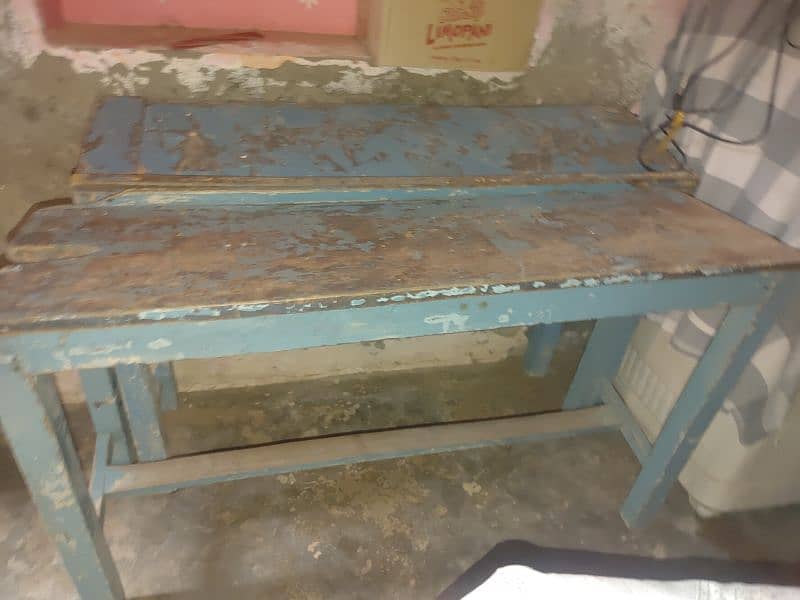 School Desk ( only Front) 3