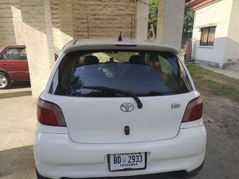 Toyota Vitz 2000 8