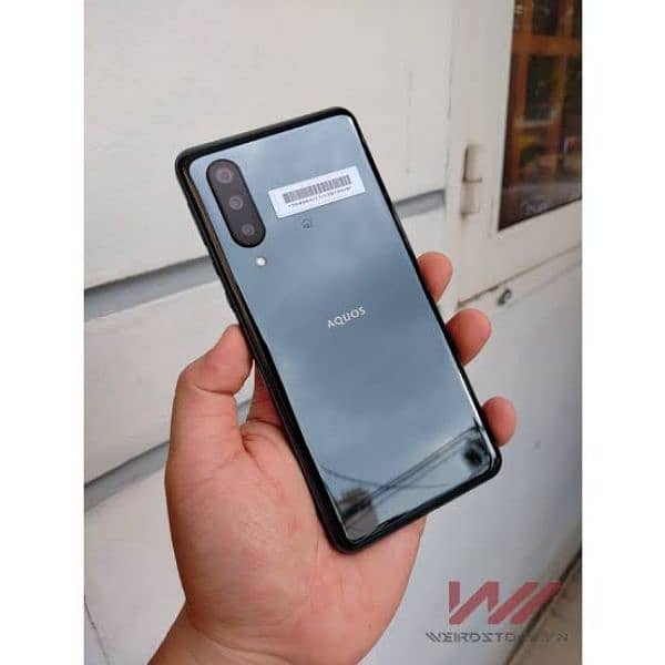 AQUOS ZERO BASIC 5G 0