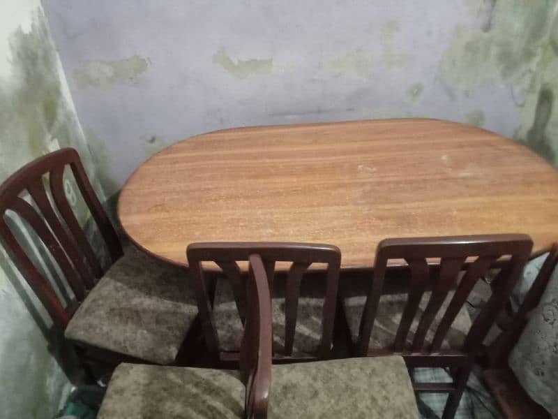 Dining Table with 6 Chairs 1