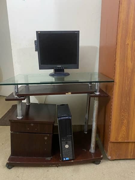 computer table for urgent sale 8