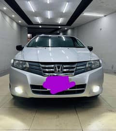 Honda City Automatic 2010 model outclas cndition