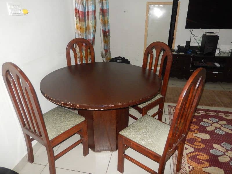 Dining table for sale 0