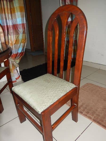 Dining table for sale 4