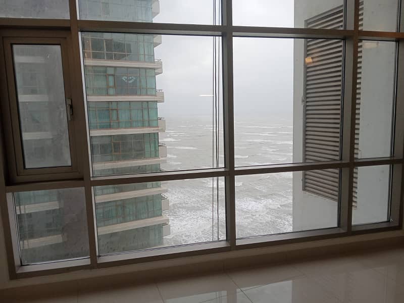 Emaar 4 Bedroom Apartment For Rent Sea Facing 7