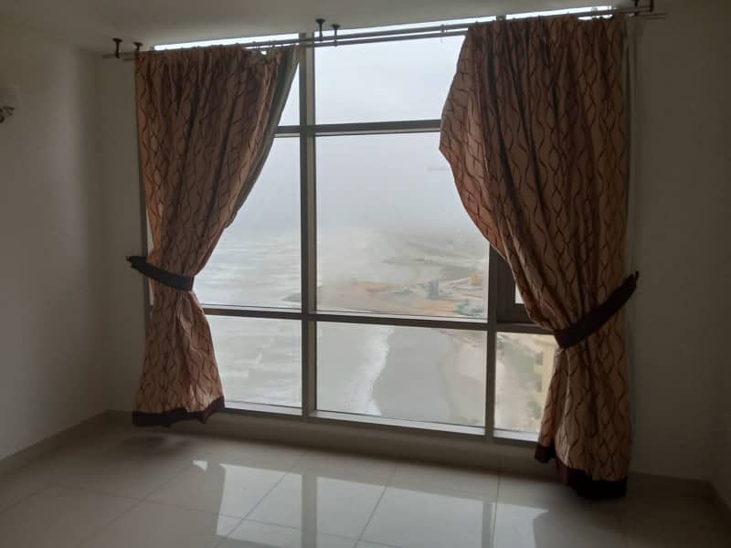 Emaar 4 Bedroom Apartment For Rent Sea Facing 11