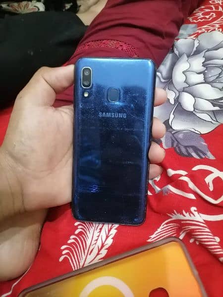 Samsung galaxy a20 3