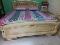 Wooden complete Bed Set