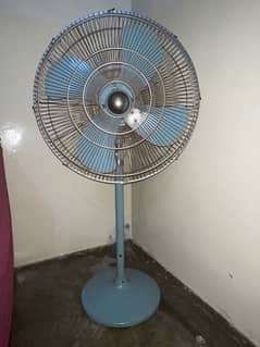 Royal table fan 0