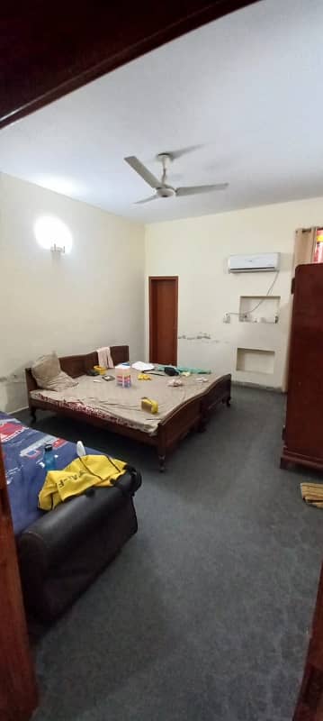 10 Marla Double Storey House For Sale In Mehran Block Allama Iqbal Town Lahore 8