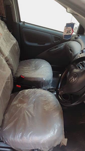 Toyota Vitz 2002 3