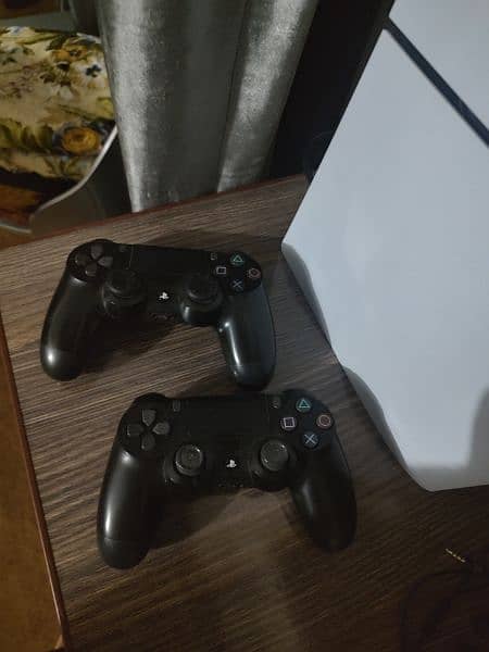 playstation 4 slim 500 gb 3