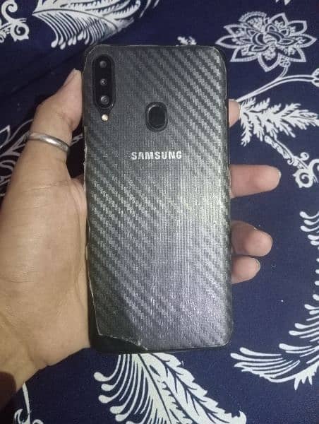 Samsung a20s 4