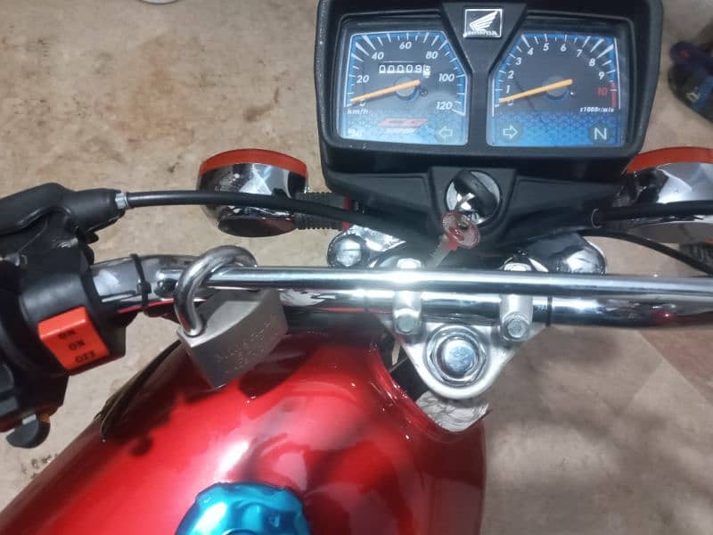 Honda 125 New Condition 1