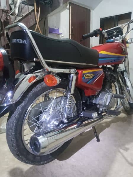 Honda 125 New Condition 3