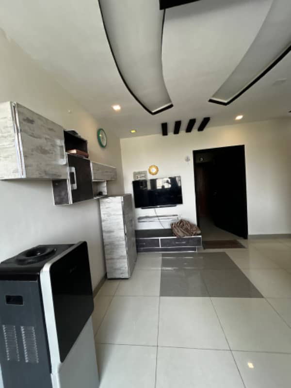 2 Bedroom fully furnished apertment for rent in phase 7 5