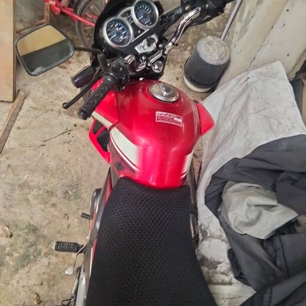 Honda cb 150 f 2022 4