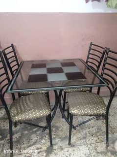 Dinning table with 4 chairs