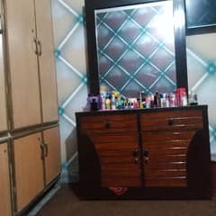 dressing table use like new