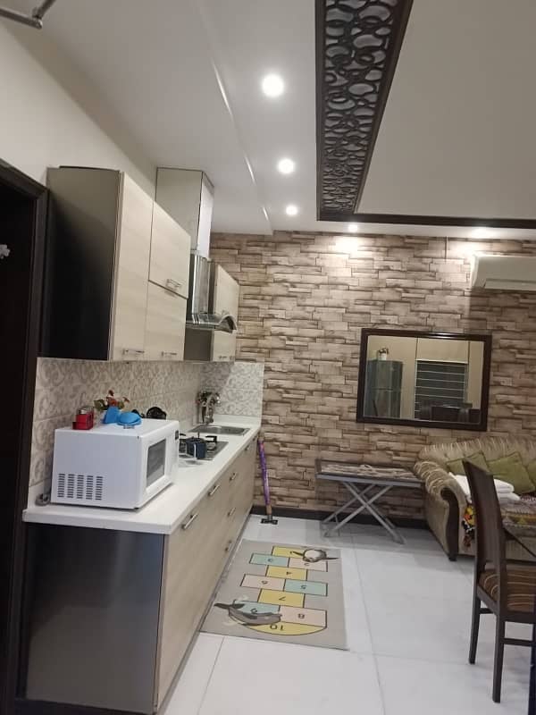 DHA Phase 4 Kanal Upper Portion Fully Furnished For Rent 5