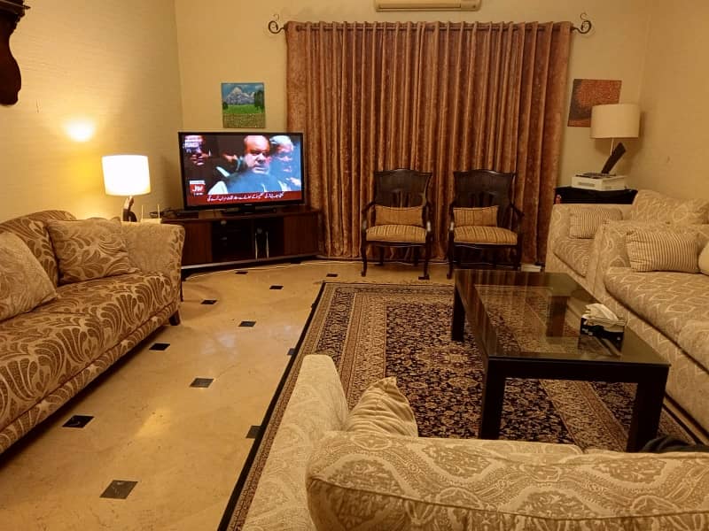 Dha Phase 1 Kanal Full House Fully Furnished For Rent 7