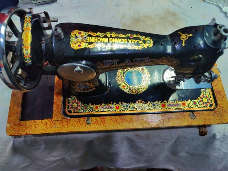 sewing machine 4