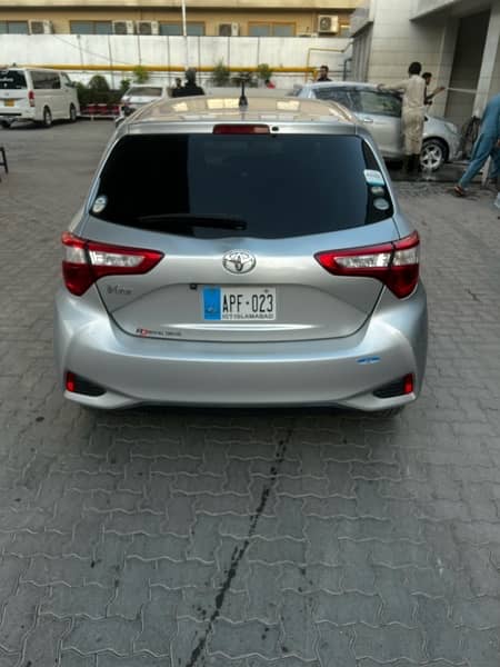 Toyota Vitz 2018 8