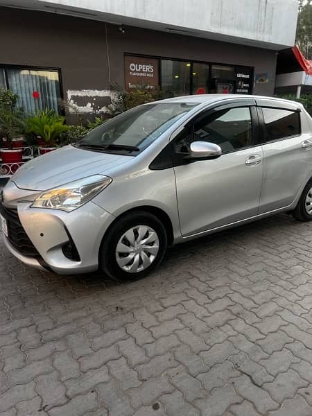 Toyota Vitz 2018 13