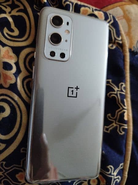 oneplus 9 pro 1