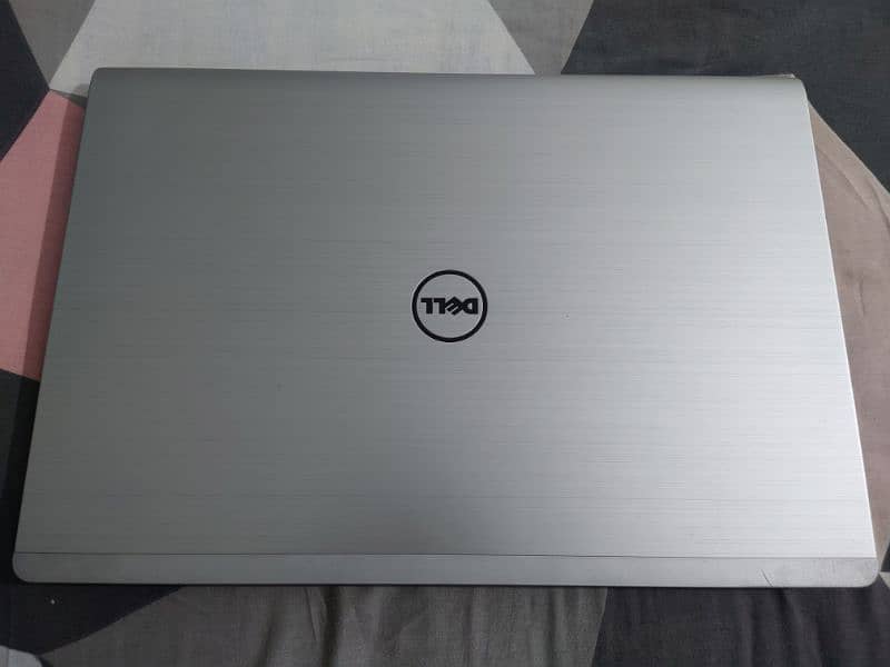 Dell Inspiron 5748 (SSD Installed, 8 GBs RAM, Nvidia Graphics Card) 5