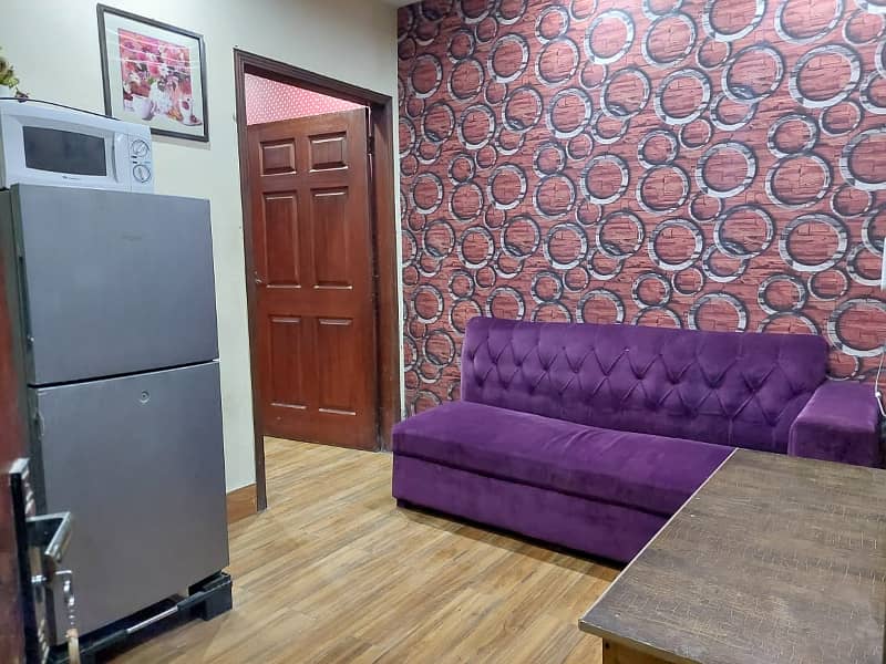 1 Bedroom Fully Furnished Flat For Rent in Block H-3 Johar Town Lahore. 7