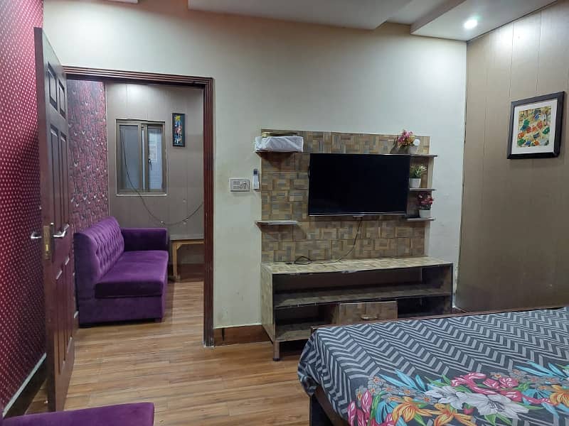 1 Bedroom Fully Furnished Flat For Rent in Block H-3 Johar Town Lahore. 12