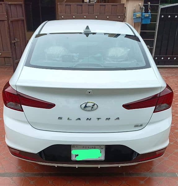 Hyundai Elantra GLS automatic 2024 white 1