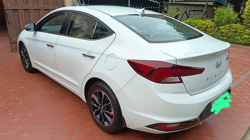 Hyundai Elantra GLS automatic 2024 white 12