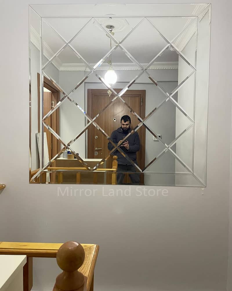 Elegant wall mirror. 2