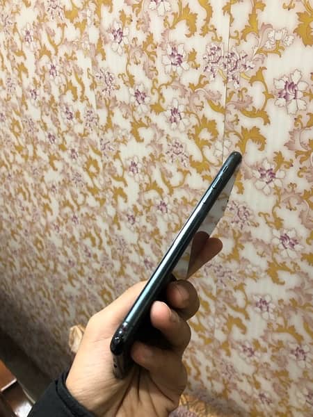 iphone 11 pro max 64  gb 1