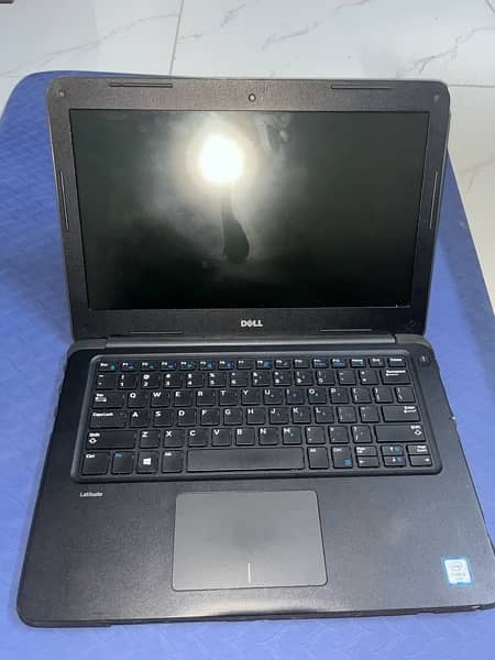 Dell latitude Core i3 6th gen 1