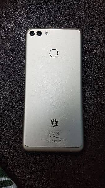 Huawei Y9 (2018) 1