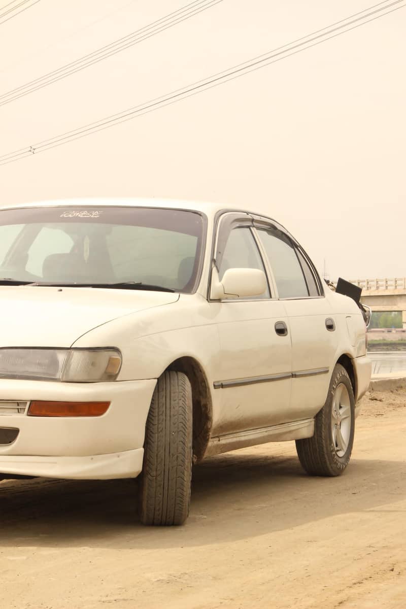 Toyota Corolla XE 1995 Toyota Indus Corolla 95 Model 1