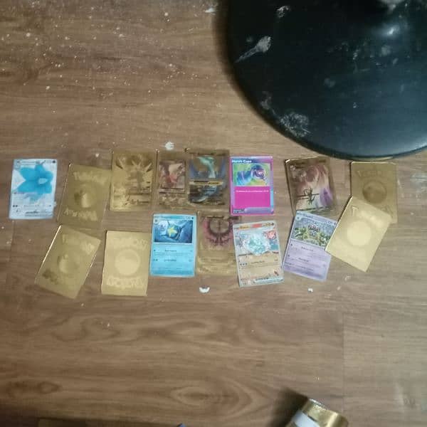 16 Pokemon cards golden 1