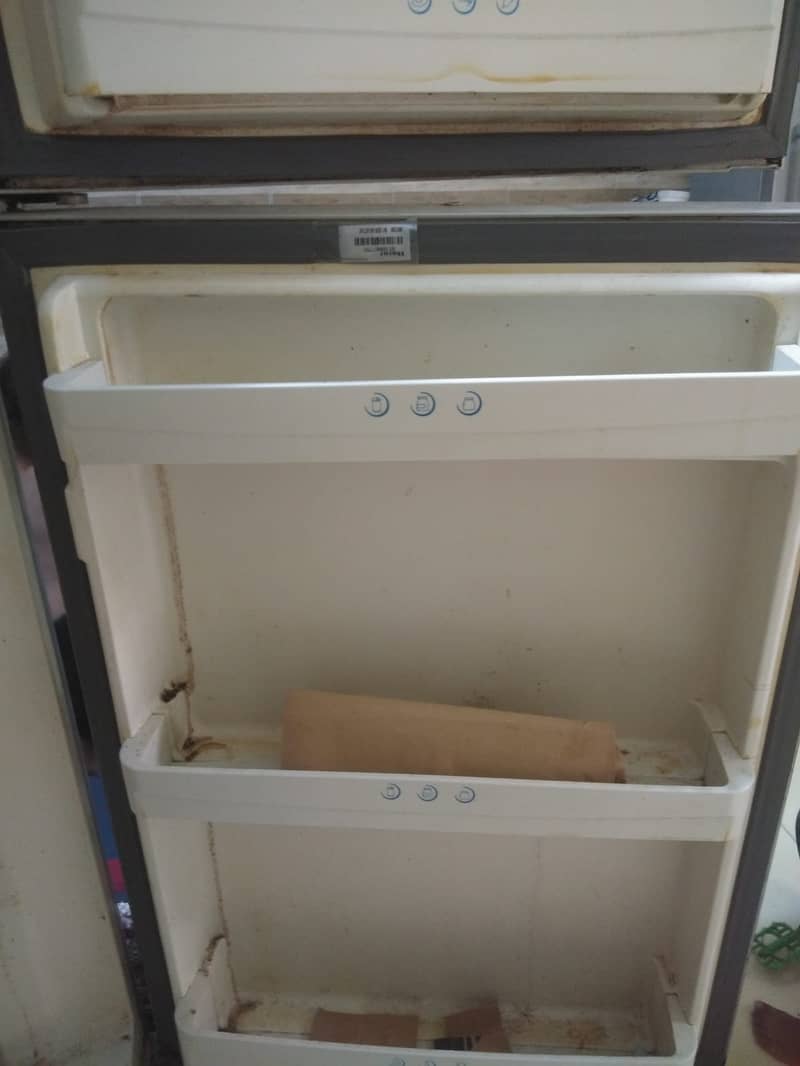 Haier refrigerator (HRF-350M) 3