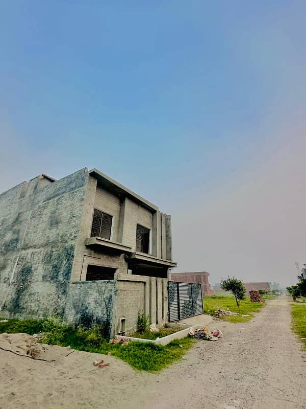 5 Marla Residential Plot For Sale In Metro City - GT Road Manawan Lahore 16