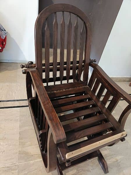 rocking chair 0