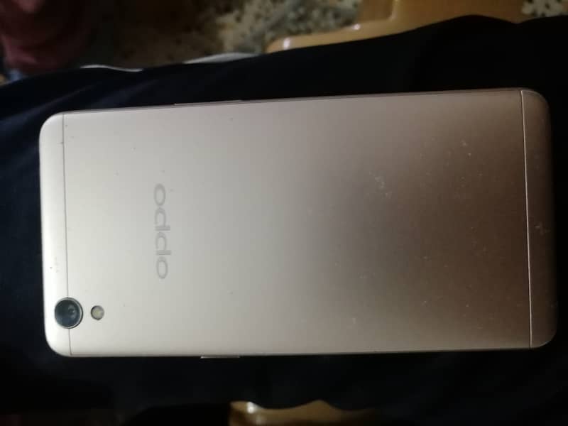 Oppo A37 4