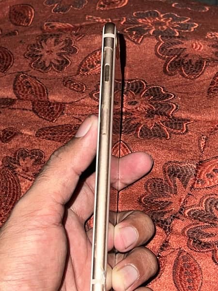 8 plus iPhone  waterpack 2